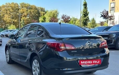 Opel Astra J, 2015 год, 1 120 000 рублей, 13 фотография