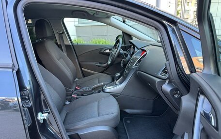 Opel Astra J, 2015 год, 1 120 000 рублей, 25 фотография
