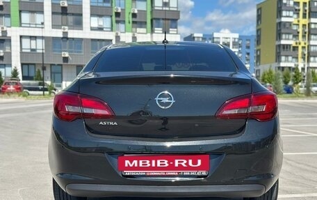 Opel Astra J, 2015 год, 1 120 000 рублей, 21 фотография