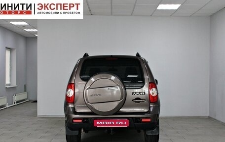Chevrolet Niva I рестайлинг, 2015 год, 589 900 рублей, 5 фотография