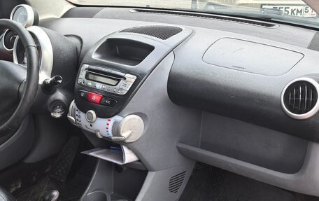 Peugeot 107 I рестайлинг, 2011 год, 350 000 рублей, 12 фотография