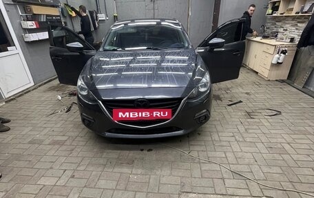 Mazda 3, 2014 год, 1 250 000 рублей, 2 фотография