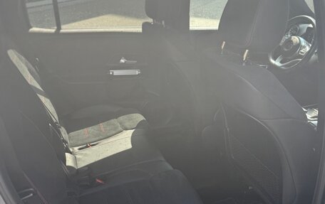 Mercedes-Benz GLB, 2021 год, 4 100 000 рублей, 6 фотография