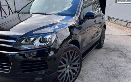 Volkswagen Touareg III, 2011 год, 2 190 000 рублей, 4 фотография