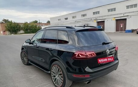 Volkswagen Touareg III, 2011 год, 2 190 000 рублей, 10 фотография