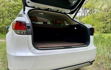 Lexus RX IV рестайлинг, 2022 год, 4 200 000 рублей, 4 фотография