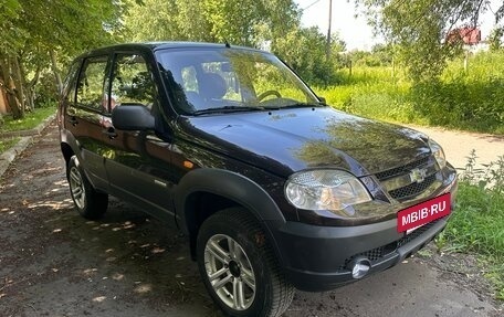 Chevrolet Niva I рестайлинг, 2010 год, 450 000 рублей, 8 фотография