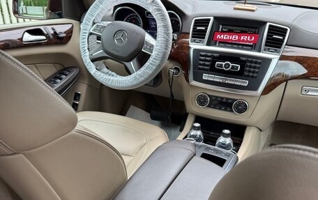 Mercedes-Benz GL-Класс, 2013 год, 2 700 000 рублей, 10 фотография