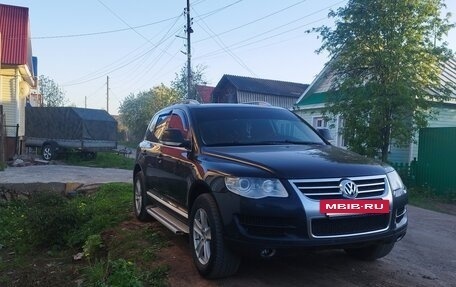Volkswagen Touareg III, 2010 год, 1 100 000 рублей, 2 фотография