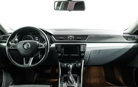 Skoda Superb III рестайлинг, 2015 год, 1 849 700 рублей, 13 фотография