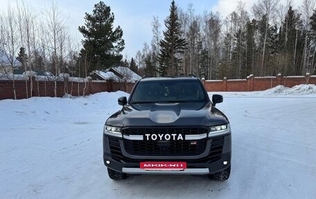 Toyota Land Cruiser, 2022 год, 10 800 000 рублей, 2 фотография