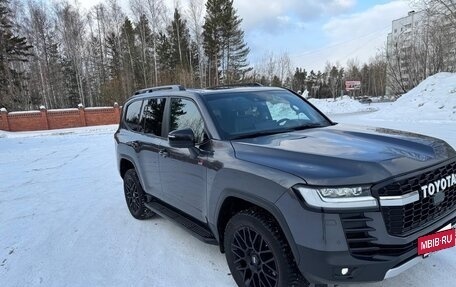 Toyota Land Cruiser, 2022 год, 10 800 000 рублей, 6 фотография
