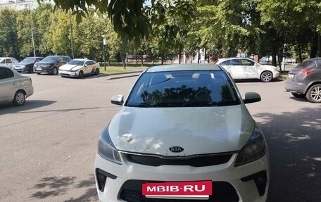 KIA Rio IV, 2018 год, 810 000 рублей, 5 фотография