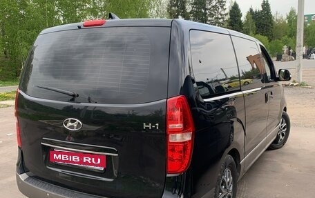 Hyundai H-1 II рестайлинг, 2018 год, 2 500 000 рублей, 9 фотография