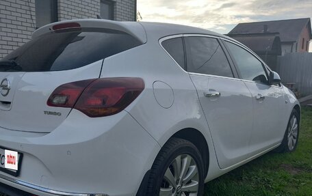 Opel Astra J, 2013 год, 650 000 рублей, 5 фотография