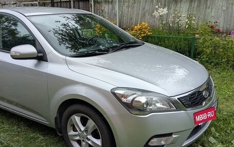 KIA cee'd I рестайлинг, 2011 год, 880 000 рублей, 2 фотография