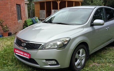 KIA cee'd I рестайлинг, 2011 год, 880 000 рублей, 3 фотография