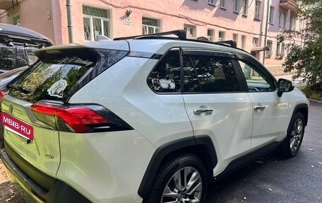 Toyota RAV4, 2020 год, 3 700 000 рублей, 3 фотография