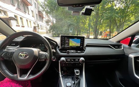 Toyota RAV4, 2020 год, 3 700 000 рублей, 8 фотография