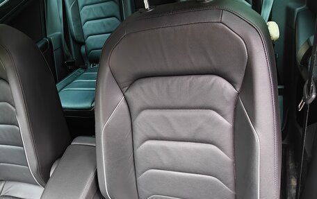 Volkswagen Tiguan II, 2017 год, 3 450 000 рублей, 9 фотография