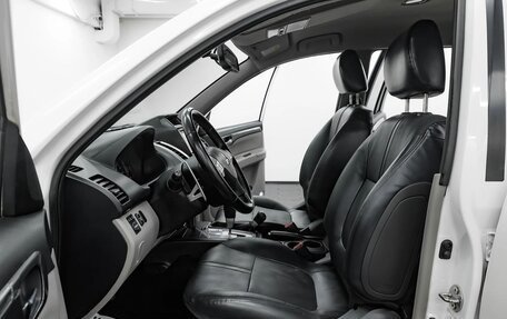 Mitsubishi Pajero Sport II рестайлинг, 2015 год, 1 595 000 рублей, 7 фотография