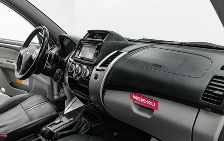 Mitsubishi Pajero Sport II рестайлинг, 2015 год, 1 595 000 рублей, 13 фотография
