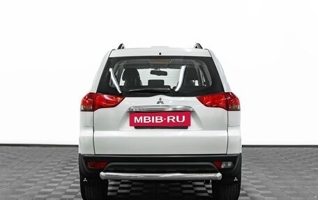 Mitsubishi Pajero Sport II рестайлинг, 2015 год, 1 595 000 рублей, 5 фотография