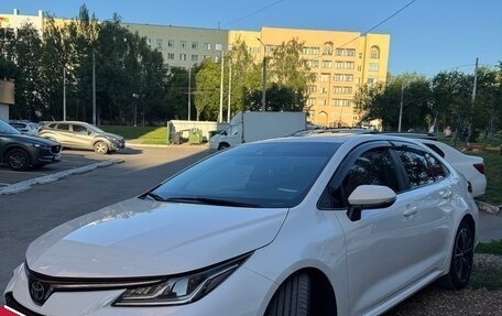 Toyota Corolla, 2022 год, 2 250 000 рублей, 2 фотография