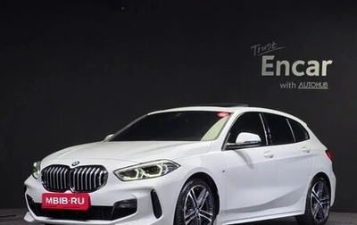 BMW 1 серия, 2022 год, 2 300 000 рублей, 1 фотография