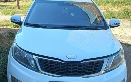 KIA Rio III рестайлинг, 2013 год, 1 100 000 рублей, 3 фотография