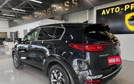 KIA Sportage IV рестайлинг, 2021 год, 2 355 000 рублей, 7 фотография