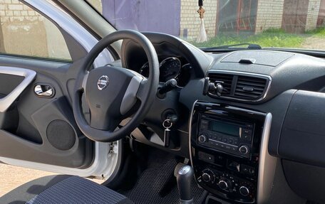 Nissan Terrano III, 2016 год, 1 000 000 рублей, 11 фотография