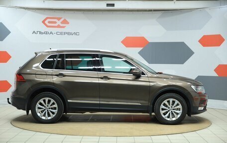 Volkswagen Tiguan II, 2017 год, 2 250 000 рублей, 4 фотография