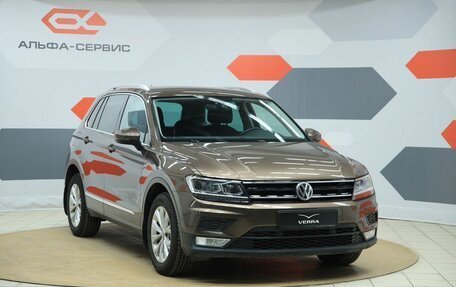 Volkswagen Tiguan II, 2017 год, 2 250 000 рублей, 3 фотография