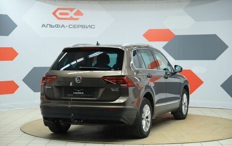 Volkswagen Tiguan II, 2017 год, 2 250 000 рублей, 5 фотография