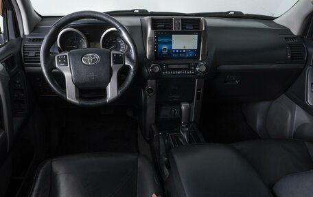 Toyota Land Cruiser Prado 150 рестайлинг 2, 2010 год, 2 289 000 рублей, 6 фотография