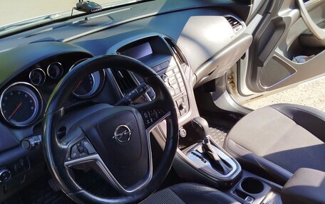 Opel Astra J, 2011 год, 850 000 рублей, 6 фотография
