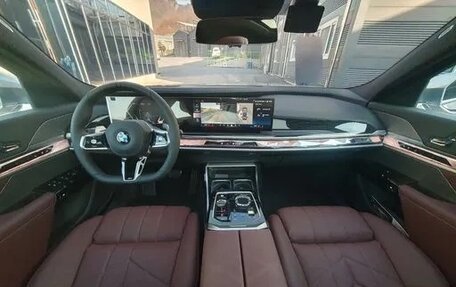 BMW 7 серия, 2024 год, 15 480 000 рублей, 7 фотография