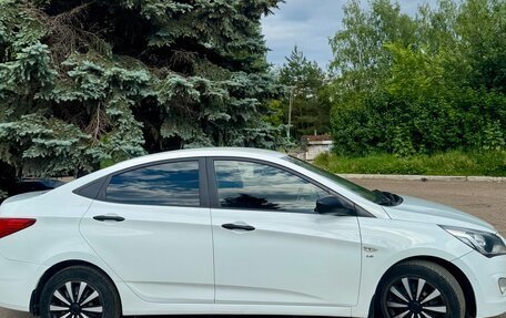 Hyundai Solaris II рестайлинг, 2014 год, 890 000 рублей, 1 фотография