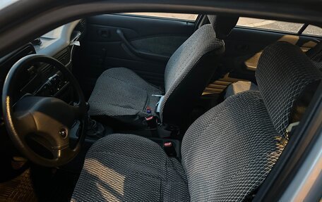 Daewoo Nexia I рестайлинг, 2004 год, 300 000 рублей, 8 фотография