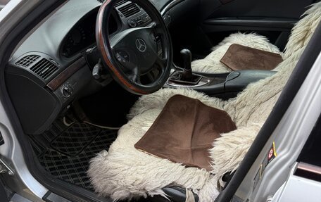 Mercedes-Benz E-Класс, 2004 год, 550 000 рублей, 11 фотография