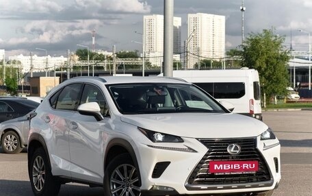 Lexus NX I, 2020 год, 3 800 000 рублей, 6 фотография