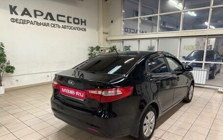 KIA Rio III рестайлинг, 2013 год, 880 000 рублей, 2 фотография
