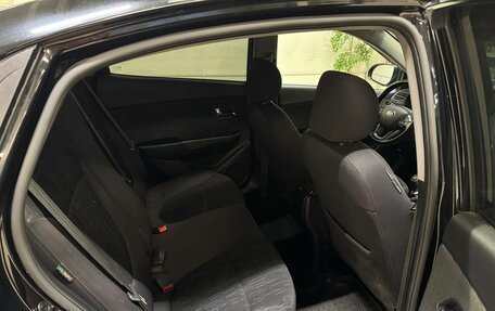 KIA Rio III рестайлинг, 2013 год, 880 000 рублей, 10 фотография