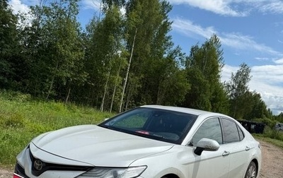 Toyota Camry, 2020 год, 2 800 000 рублей, 1 фотография