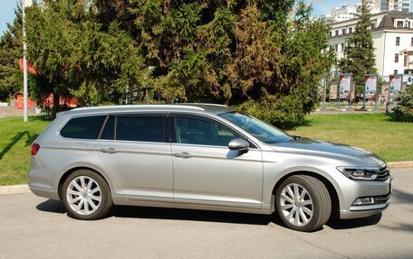 Volkswagen Passat B8 рестайлинг, 2015 год, 1 669 000 рублей, 2 фотография