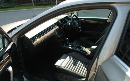 Volkswagen Passat B8 рестайлинг, 2015 год, 1 669 000 рублей, 23 фотография