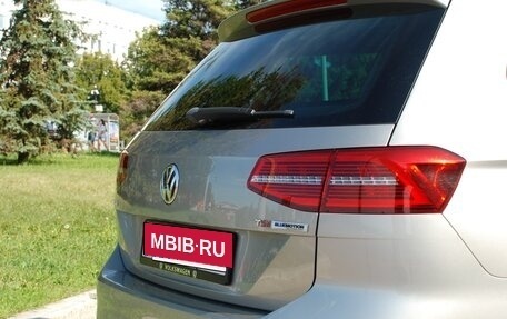 Volkswagen Passat B8 рестайлинг, 2015 год, 1 669 000 рублей, 14 фотография
