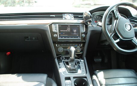Volkswagen Passat B8 рестайлинг, 2015 год, 1 669 000 рублей, 27 фотография