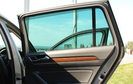 Volkswagen Passat B8 рестайлинг, 2015 год, 1 669 000 рублей, 30 фотография